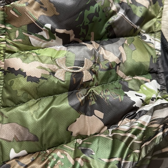 Under Armour Women’s Extreme Reversible Vest - Picture 2 of 5